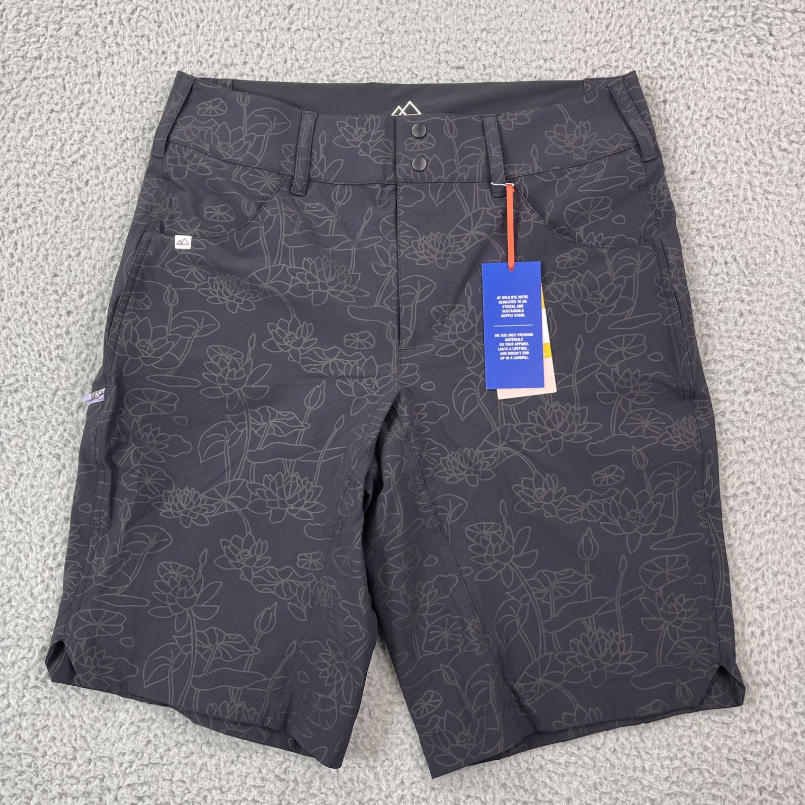 Wild Rye Womens Size 14 Freel Flex Bike Shorts Lotus Greyscale Nylon Stretch NWT