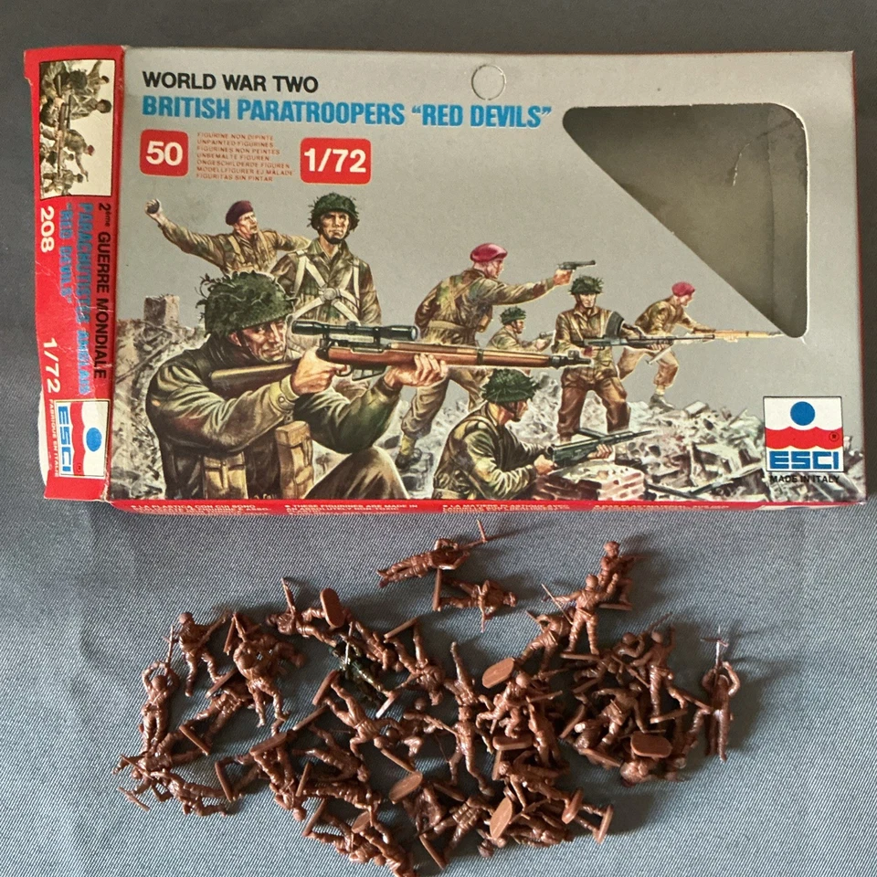 VINTAGE Esci WWII 1/72 British Paras - Image 1 of 1