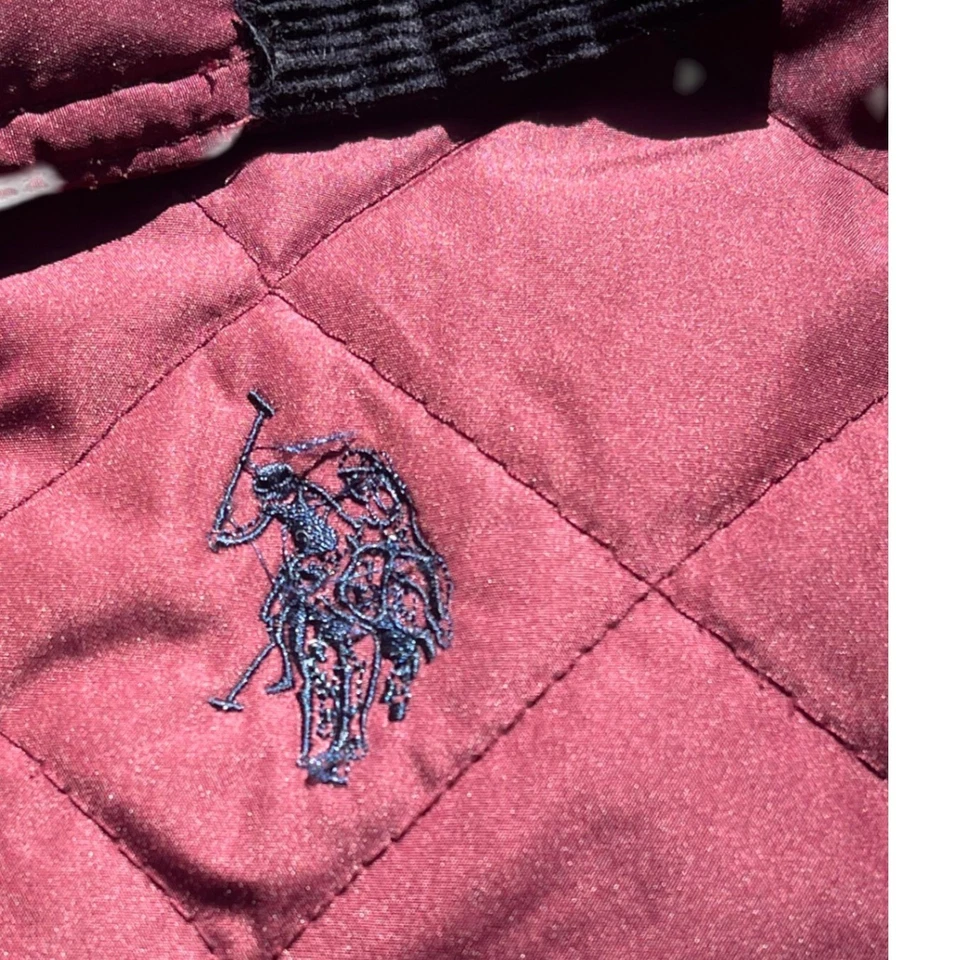 Chaleco Acolchado US Polo Assn Para Mujer Pequeño Borgoña Pana Cuello Botón a Presión Z Foto 4 de 4