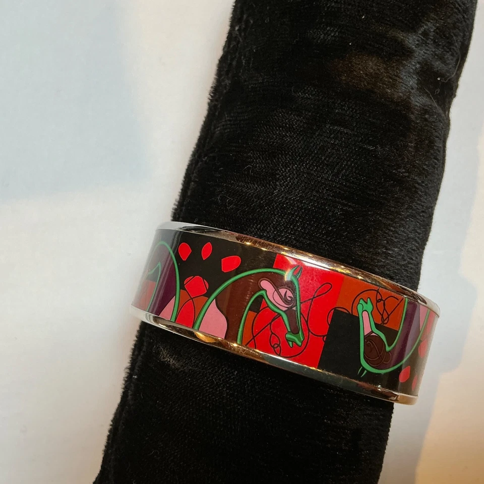 Brazalete Brazalete Ancho HERMES Esmalte PM 65 Borde Paladio, Rojo Foto 2 de 4