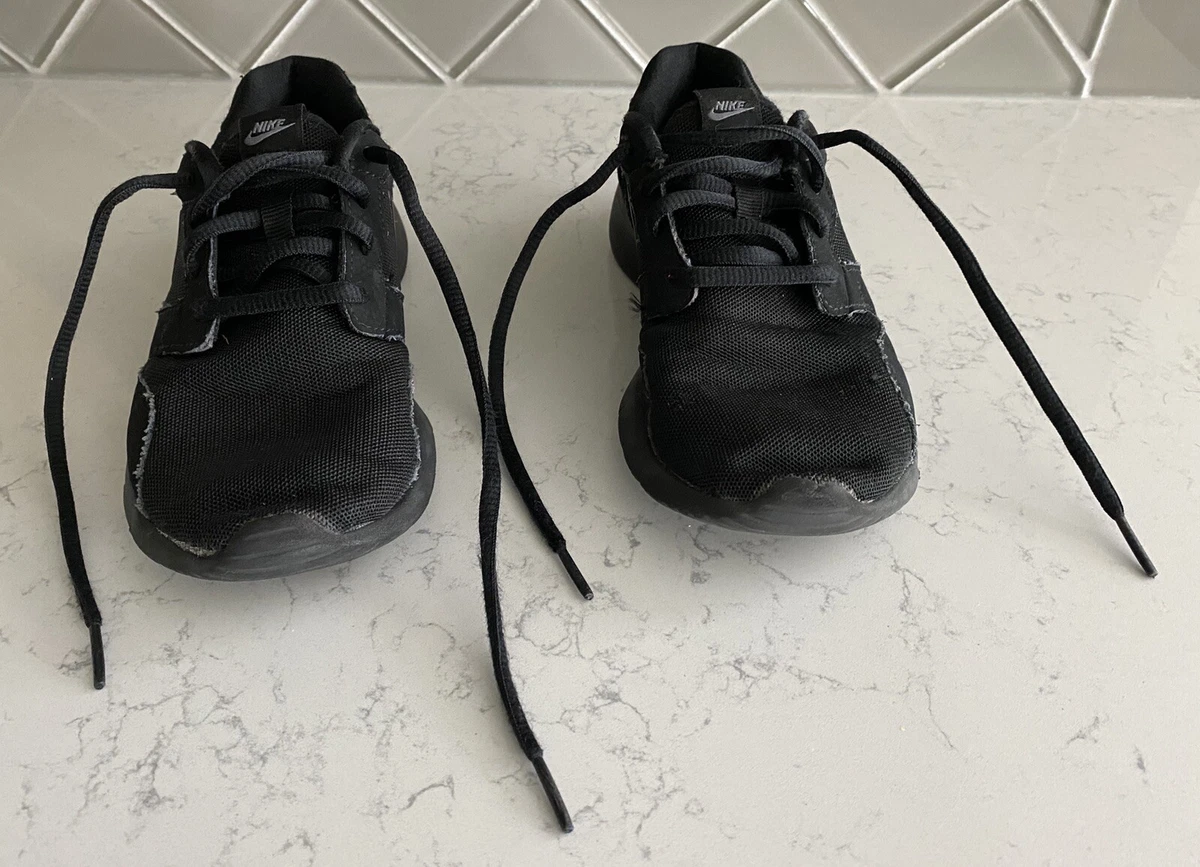 NIKE All Black tennis shoes youth size 2Y eBay