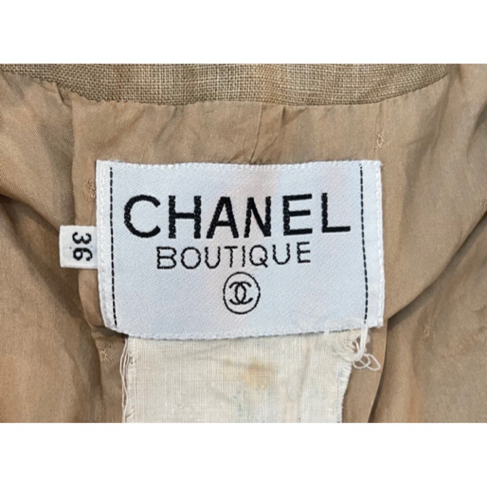 ✨Vintage CHANEL Spring 1990 Runway CC Logo Button Jacket ✨Vintage CHANEL Spring 1990 Runway CC Logo Button Jacket