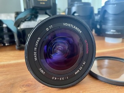Voigtländer Ultragon 19-35mm F3.5-4.5 VMV für Nikon F / Top - Zustand / Mit Hoya