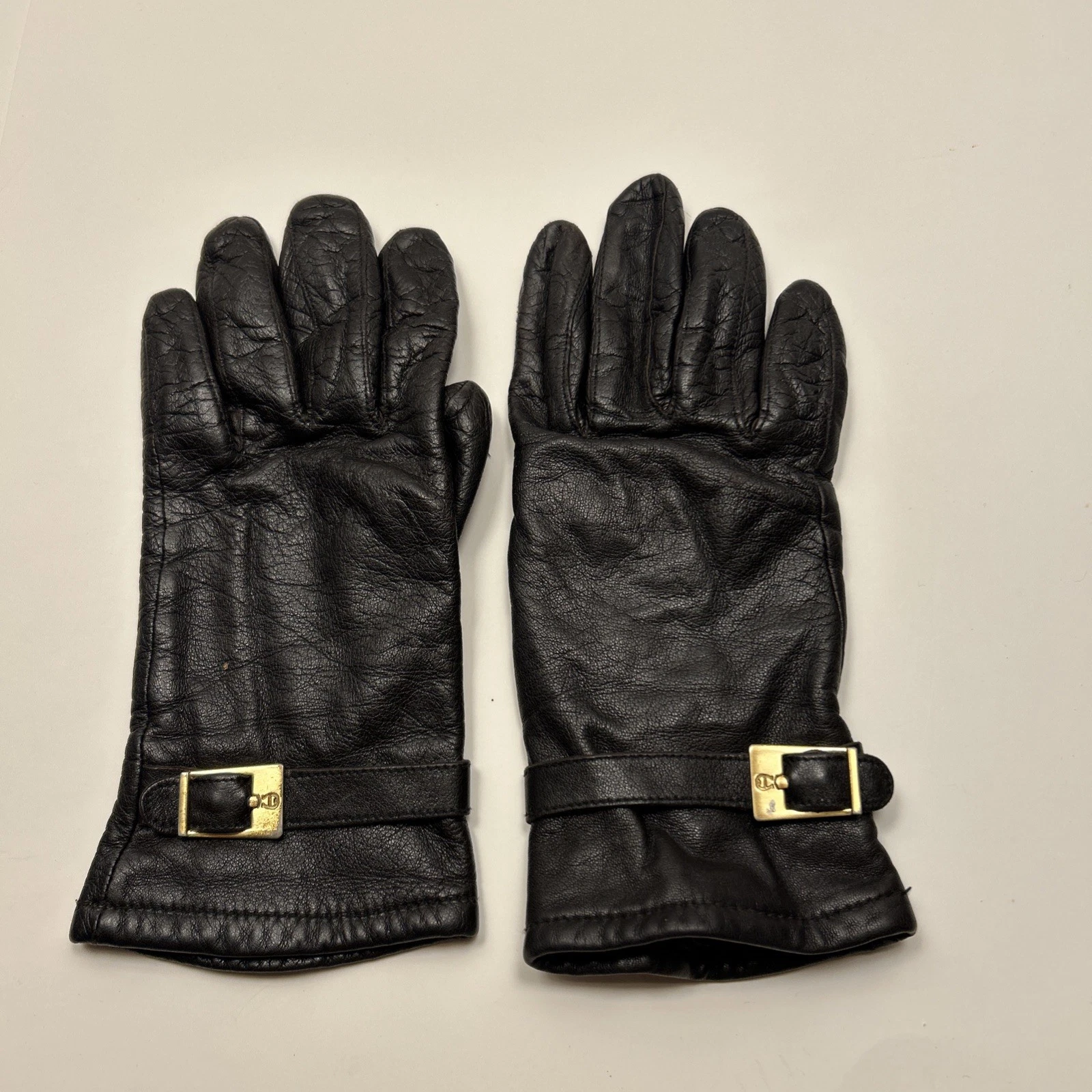 Vintage ETIENNE AIGNER Women's Black Leather Gloves - size Small