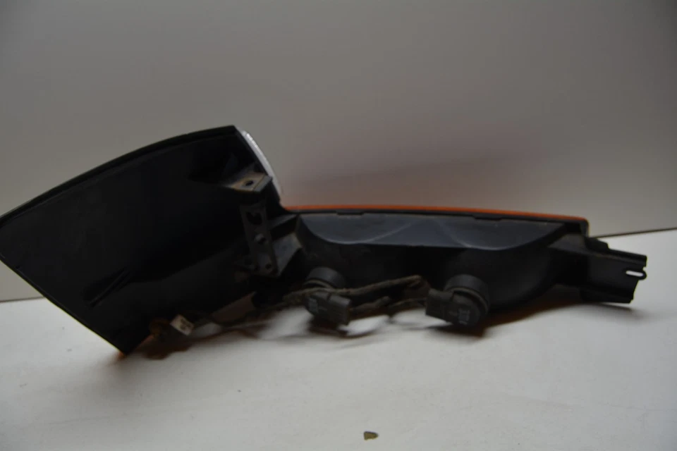 Dodge Caravan 1991-1993 luz de estacionamiento delantera izquierda intermitente OEM, 116-03256 Foto 3 de 4