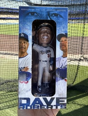    NEW DAVE ROBERTS BOBBLEHEAD Dodgers World Champions 5/25/26 *IN HAND*   