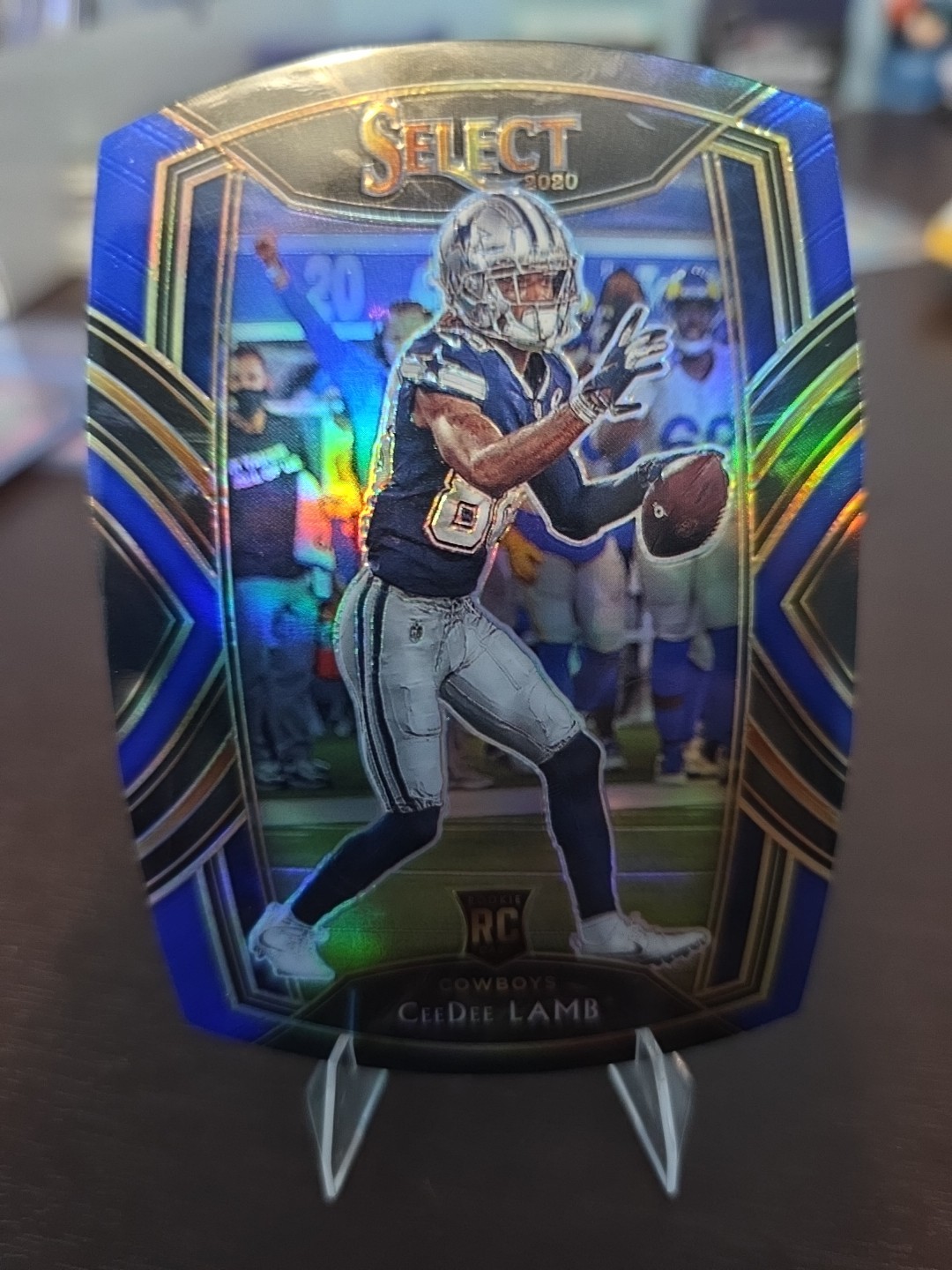 2020 Panini Select - Club Level CeeDee Lamb #257 Blue Prizm Die-Cut (RC)