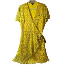Banana Republic Boho  Flutter-Sleeve Wrap Dress Yellow Floral Cottage Size 12
