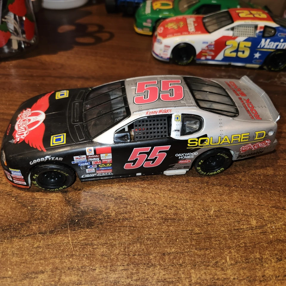 Chevy Monte Carlo 2000 Hot Wheels #55 Kenny Wallace Square D 1:24 Aerosmith Foto 2 de 4