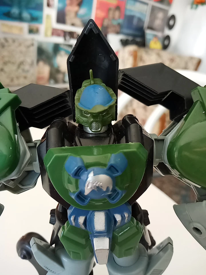 Sunoco Transbotix Transforming Robot Action Figure Toy Robo War Green Shark Toy - Image 2 of 4