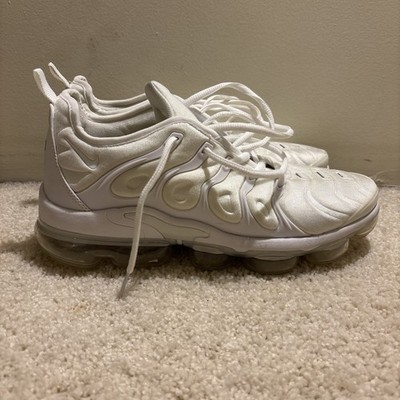 Nike Air VaporMax Plus Mens Size 9.5 White Gray Athletic Running Shoes Sneakers
