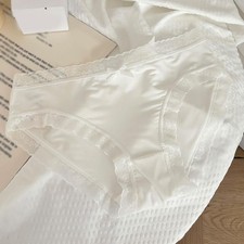 Spring Fashion Lace Edge Underwear Lightweight Fabric Moderate Elasticity