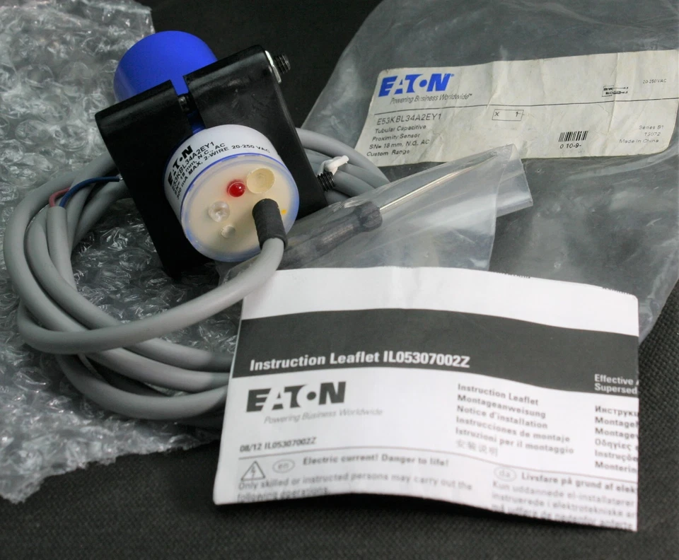 One (1) Eaton E53KBL34A2EY1 Smooth Body Capacitive Proximity Sensor w Cable NEW - Image 3 of 4