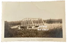 1940s PAGWACHAUN, ON, CANADA, PAGWACHAUN RIVER BRIDGE POSTCARD RPPC