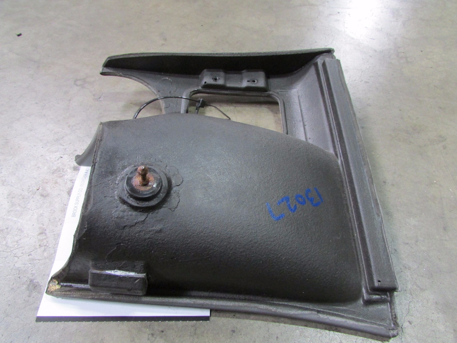 Maserati Quattroporte, Center Console Trim, Grey, Some Scuffs, P/N 981307516