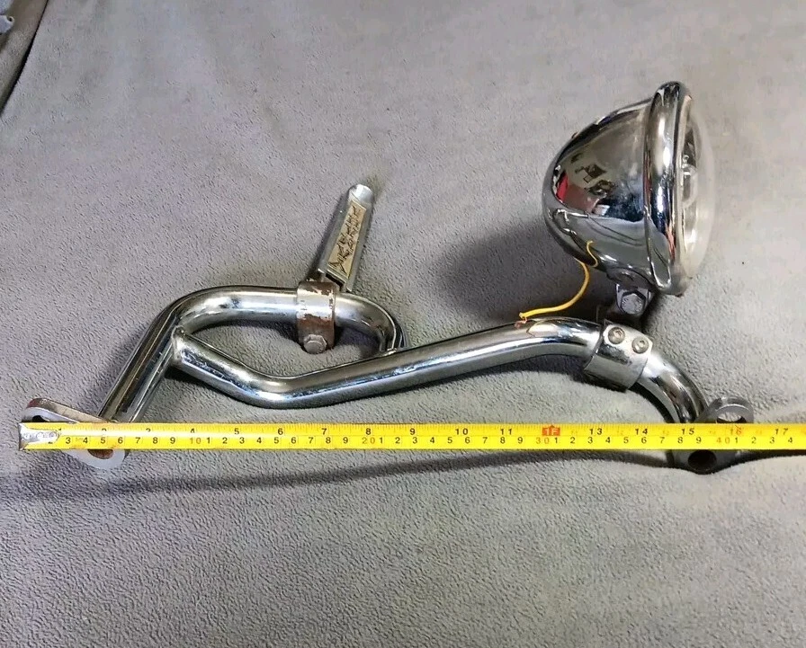 YAMAHA XV1000 VIRAGO CHASSIS ENGINE GUARD L SIDE 700 750 virago W/ LIGHT & PEG - Image 4 of 4