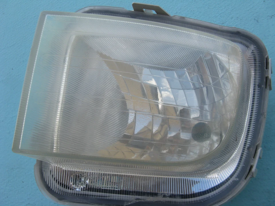09 10 11 12 13 14 HONDA RIDGELINE LADO DEL CONDUCTOR IZQUIERDO LUZ ANTINIEBLA EXTERIOR USADA OEM Foto 2 de 3