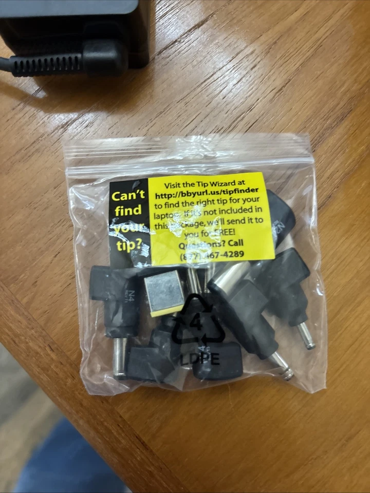 Insignia Laptop Charger 65w New From Best Botha’s Many Plug Tips To Fit All. - Image 3 of 4