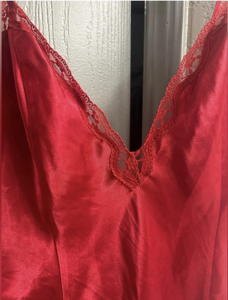 Vestido sin mangas rojo vintage Fredrick’s of Hollywood talla grande Foto 3 de 4