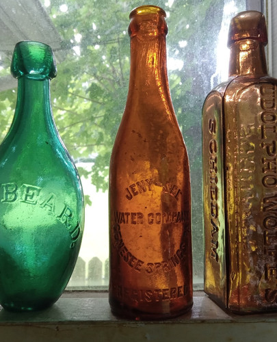 JENY-SEE WATER CO GENESEE SPRINGS,PA AMBER EARLY 1900 HAND BLOWN BOTTLE