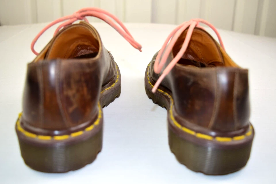 De colección Mujer Dr Martens Marrón Corte Bajo Talla 5 Rosa Encaje Hecho Inglaterra Suela De Colección Foto 4 de 4