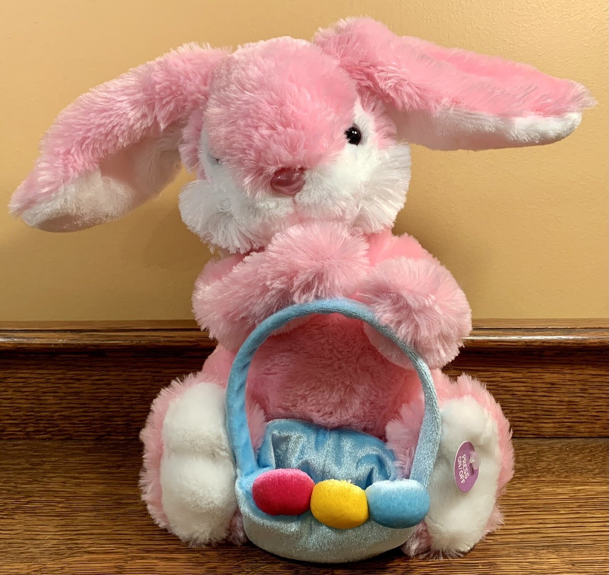 DAN DEE 2009 Animated Plush Pink Easter Bunny: Musical I LOVE