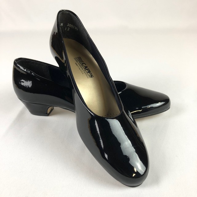 capps dress pumps