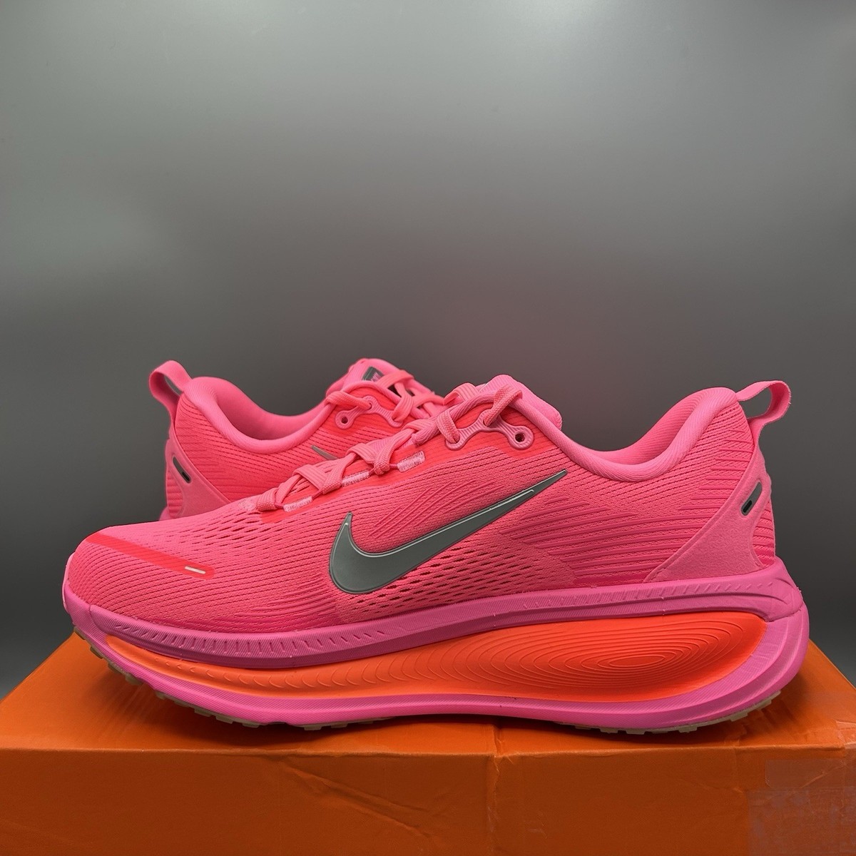 Nike Vomero 18 Digital Pink Silver Running Shoes Gym Trainers UK