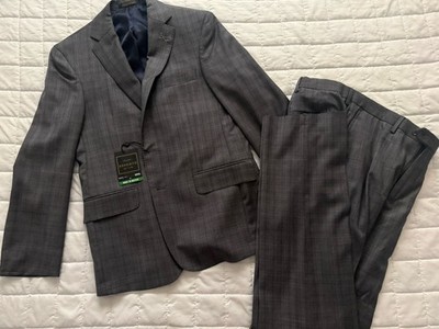 Brand New - Unused Men s Gray JoS A Banks Reserve Suit, NWT, Size 38S US