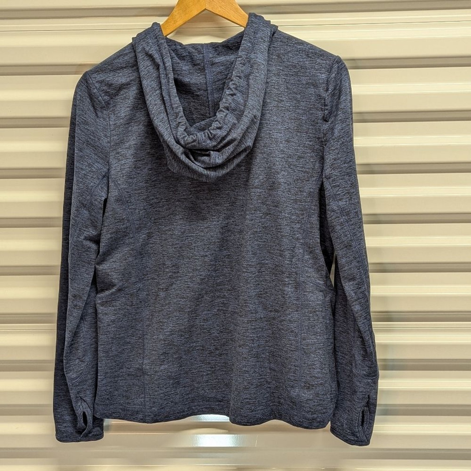 Vineyard Vines Performance Size Medium Pull Over … - image 6