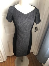 TAHARI SHEATH DRESS-LIGHT & DARK GRAY-SIZE4-STRETCHY FABRIC-PERFECT SHAPELY FIT!