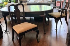 CRESENT FURNITURE Solid Cherry Dining Dining Set. Table & 6 Chairs