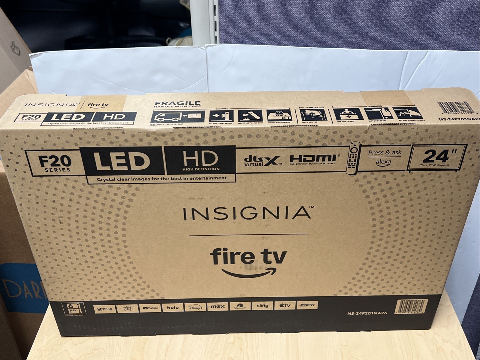 Insignia 24" Class F20 Series LED HD Smart Fire TV ~ Voice Remote w/ Alexa ~ NEW