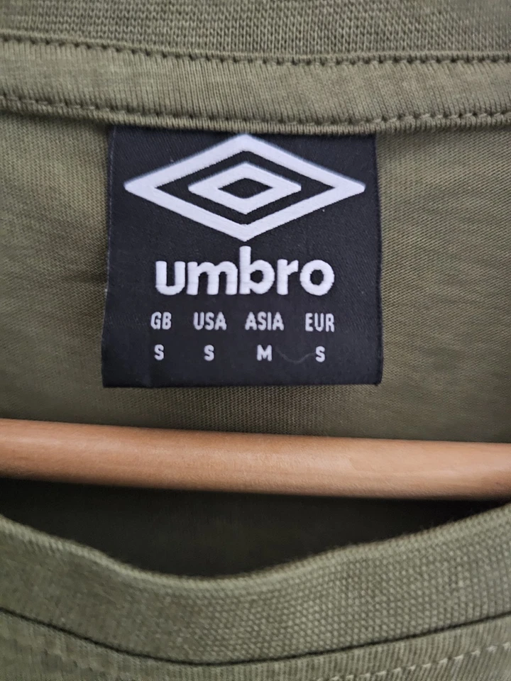 Umbro Cropped T-Shirt 100% Cotton Short Sleeves In Green - Size S - Image 4 of 4