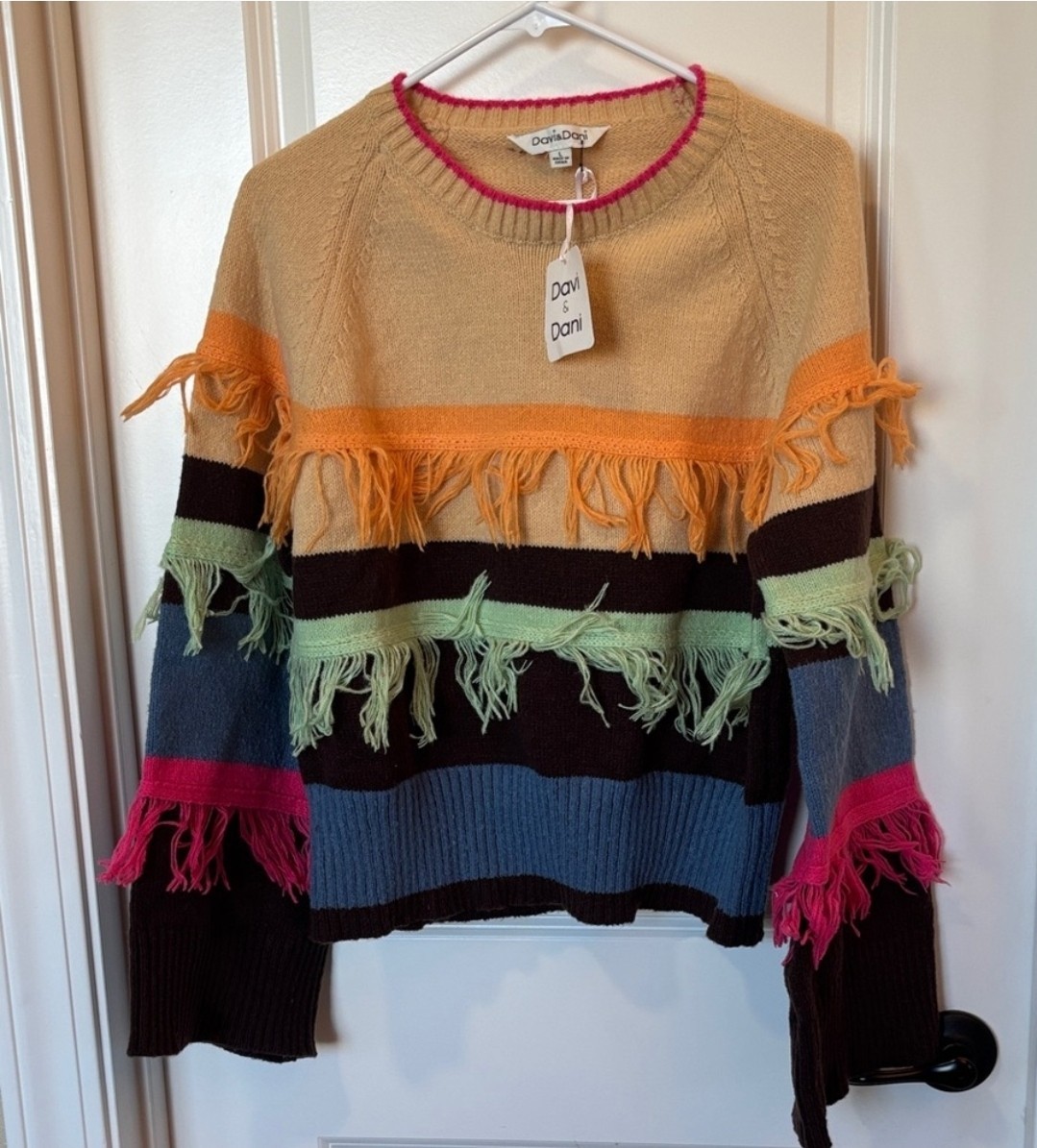 Davi & Dani Colorful Fringe Sweater Womens Size L Wide Sleeve Comfy Tight Knit