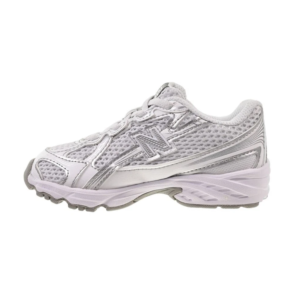 Туфли для малышей ясельного возраста New Balance 740 Bungee кружевные белые/серебристые iz740-wm - Изображение 4 из 4