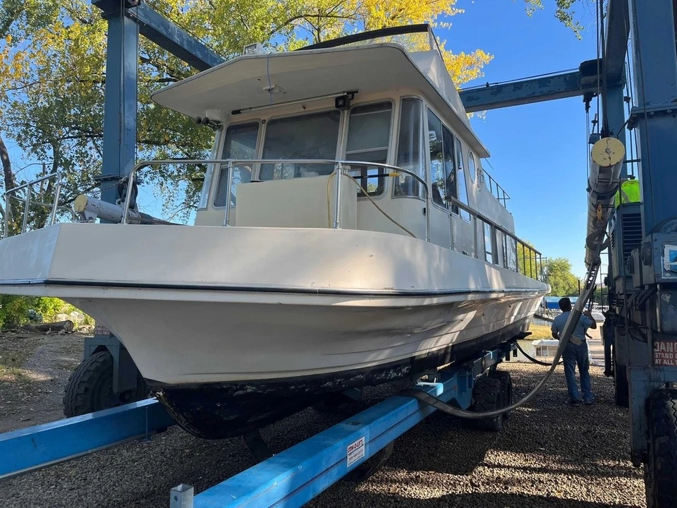 1971 Boatel 36 Tradewind Houseboat (2) Chevy 160HP i/o Vintage Style - Image 2 of 4