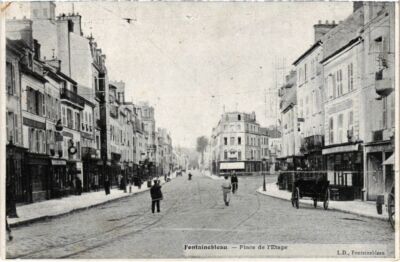 Old postcard Fontainebleau Place de l'Etape FRANCE (1300074)