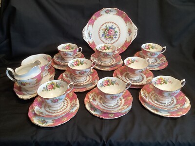 Royal Albert Lady Carlyle 28-teiliges Teeservice 8 Trios exzellenter Zustand 1.
