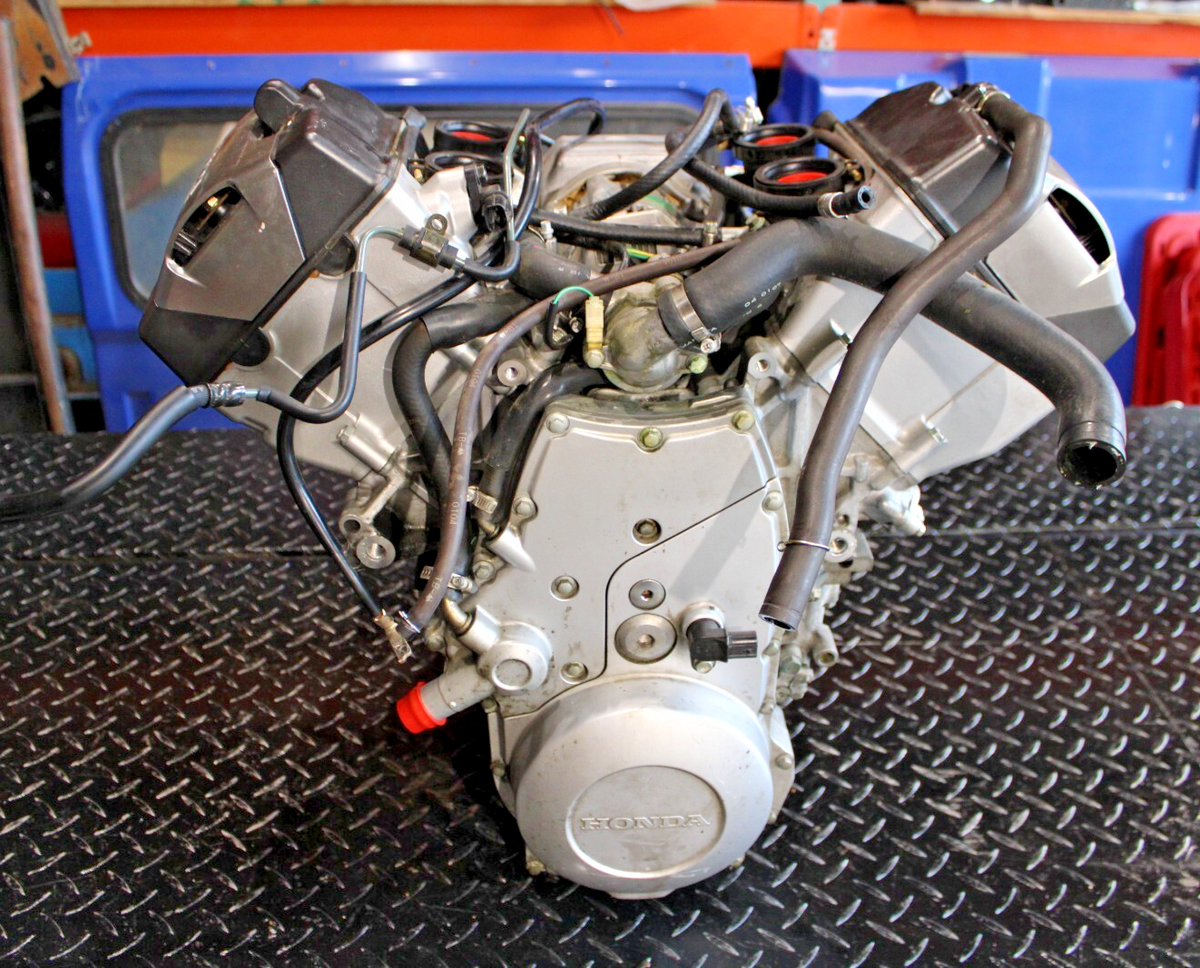 2004 Honda ST1300 Complete Running Engine Motor 5667 Miles 11000