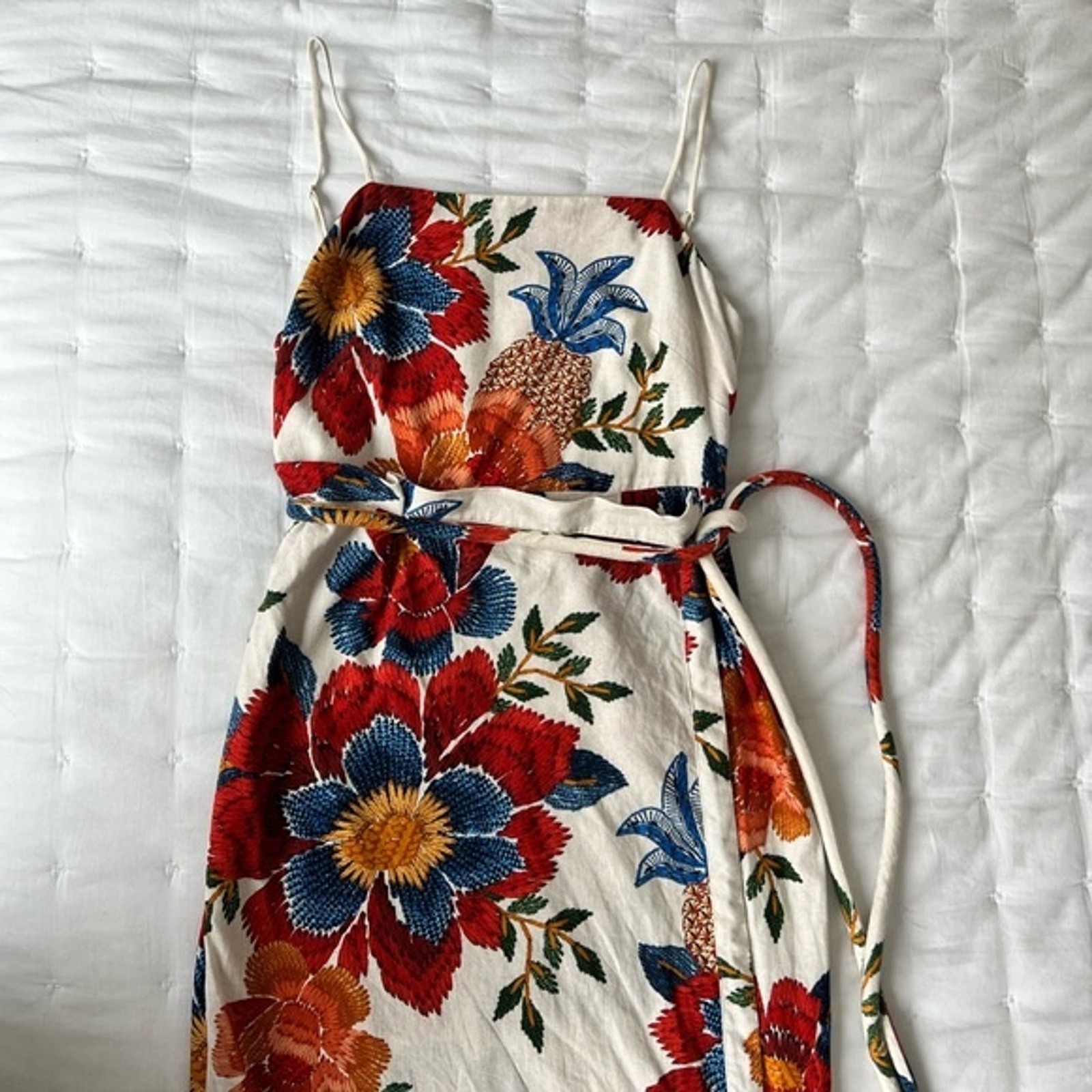 Farm Rio Small White Pineapple Flowers Linen Blend Mi… Gem