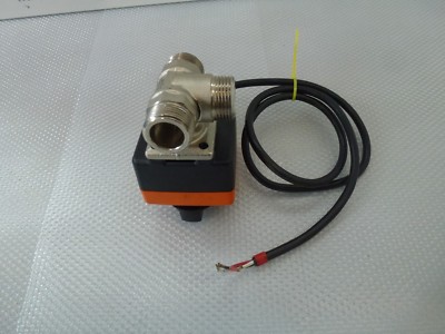 Belimo TR24-SR Stellmotor AC/DC24V + Belimo R506K 3-Wege-Ventil unbenutzt