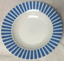 MAXWELL & WILLIAMS CASHMERE SOUP SALAD BOWL RIMMED BLUE ON BRIGHT WHITE 9 1/8"