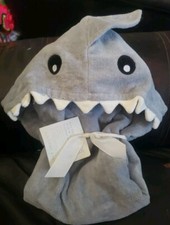 ELEGANT BABY SHARK Bath Time Hooded Towel Wrap Gray 100 Cotton NB to 24 Months