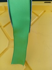 Kirkland Signature GREEN CHRISTMAS Wire Edge Ribbon TWO SIDED 1.5  x50 Yd