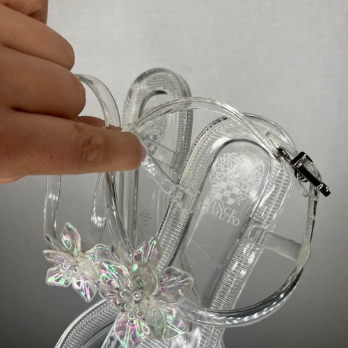 Vince Camuto Größe 9 durchsichtige Gummi-Riemensandalen mit schillernden Blumendetails - Bild 7 von 7