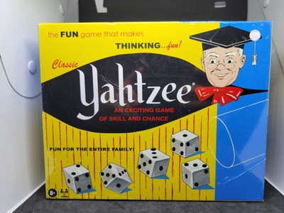 Yahtzee Classic Dice Game 2017 New #1167