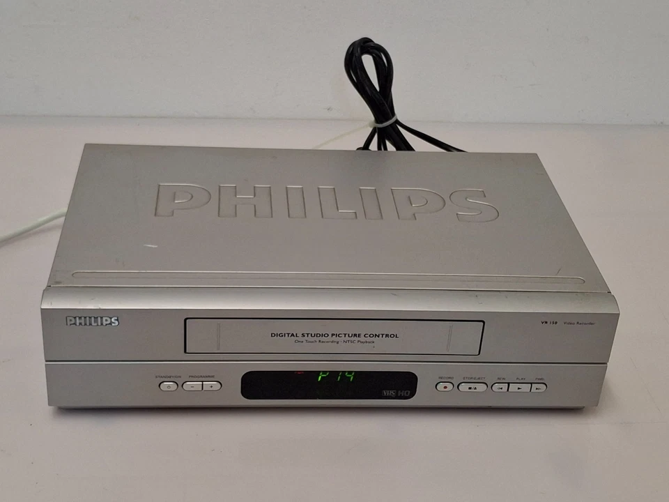 Philips VR150/02 VHS VCR Videoregistratore NON FUNZIONANTE RICAMBI O RIPARARE - Immagine 2 di 4