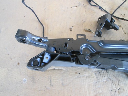 Ferrari California - LH Convertible Top / Tonneau Hinge - P/N 80413400 - Picture 3 of 4