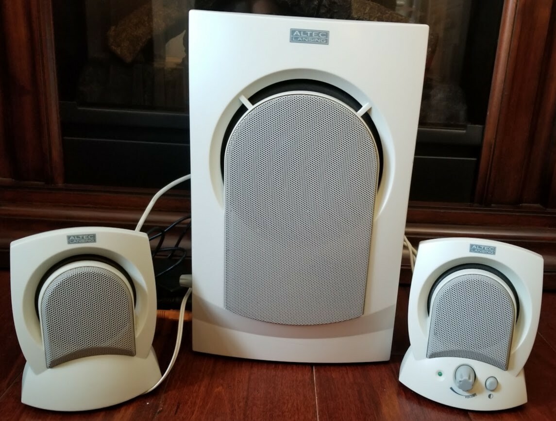 ALTEC LANSING AVS300 Multimedia Computer Speaker System L/R